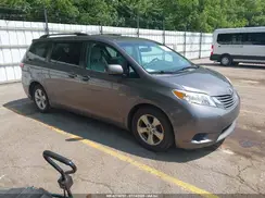 5TDKK3DC3GS744448 2016 TOYOTA SIENNA