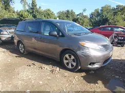 5TDKK3DC3GS744529 2016 TOYOTA SIENNA