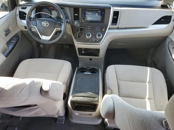 5TDKK3DC3GS749598 2016 TOYOTA SIENNA - Image 8