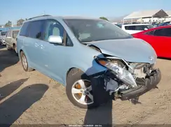 5TDKK3DC3GS761122 2016 TOYOTA SIENNA