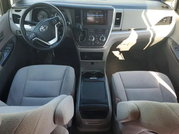 5TDKK3DC4GS691064 2016 TOYOTA SIENNA - Image 8