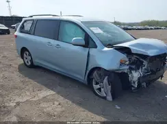 5TDKK3DC4GS701298 2016 TOYOTA SIENNA