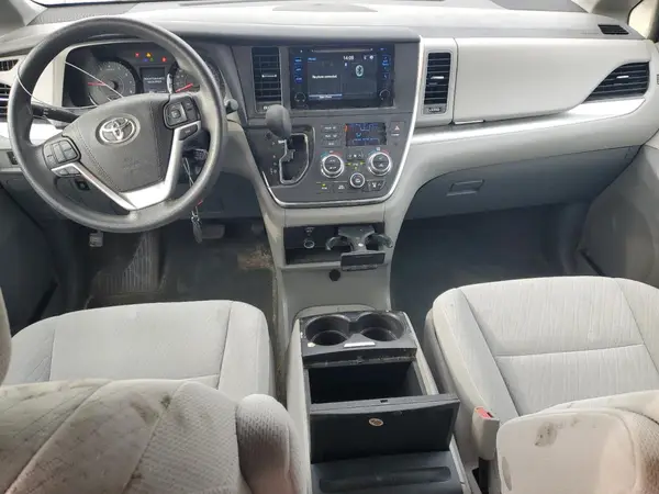5TDKK3DC4GS703164 2016 TOYOTA SIENNA - Image 8