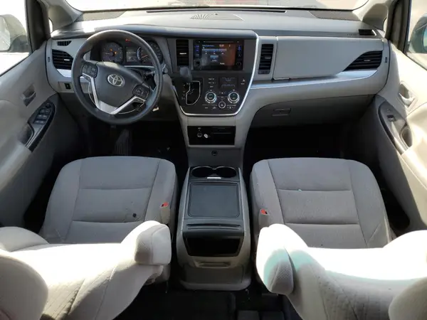 5TDKK3DC4GS708140 2016 TOYOTA SIENNA - Image 8