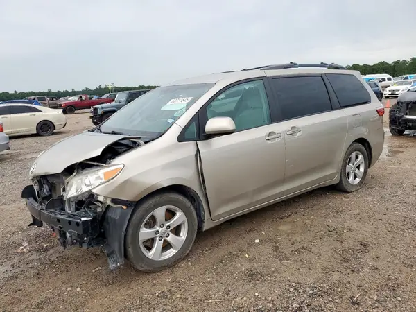 5TDKK3DC4GS708297 2016 TOYOTA SIENNA - Image 1