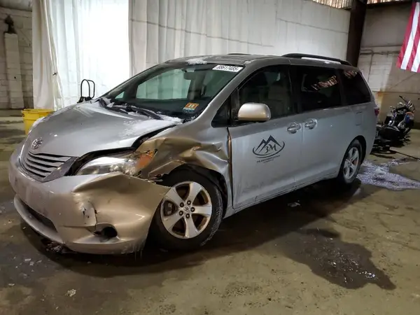 5TDKK3DC4GS714665 2016 TOYOTA SIENNA - Image 1