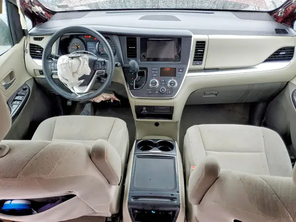 5TDKK3DC4GS716934 2016 TOYOTA SIENNA - Image 8