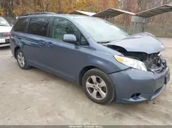 5TDKK3DC4GS741560 2016 TOYOTA SIENNA