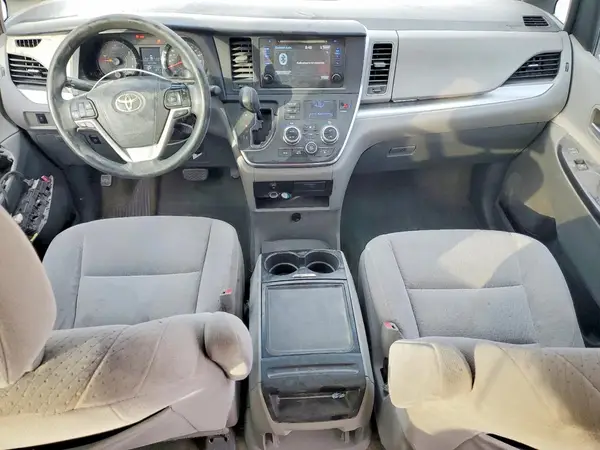 5TDKK3DC4GS741834 2016 TOYOTA SIENNA - Image 8