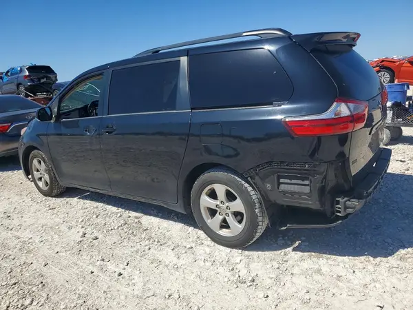 5TDKK3DC4GS755751 2016 TOYOTA SIENNA - Image 2