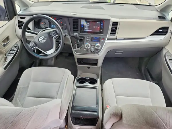 5TDKK3DC5GS692045 2016 TOYOTA SIENNA - Image 8