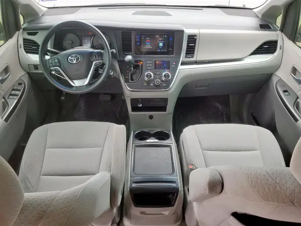 5TDKK3DC5GS707756 2016 TOYOTA SIENNA - Image 8