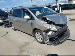 5TDKK3DC5GS714559 2016 TOYOTA SIENNA