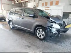 5TDKK3DC5GS720569 2016 TOYOTA SIENNA