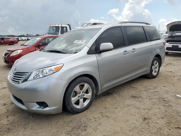 5TDKK3DC5GS721852 2016 TOYOTA SIENNA - Image 1