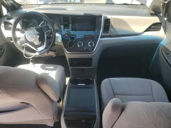 5TDKK3DC5GS722838 2016 TOYOTA SIENNA - Image 8