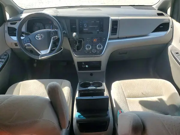 5TDKK3DC5GS735928 2016 TOYOTA SIENNA - Image 8