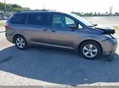 5TDKK3DC5GS737517 2016 TOYOTA SIENNA