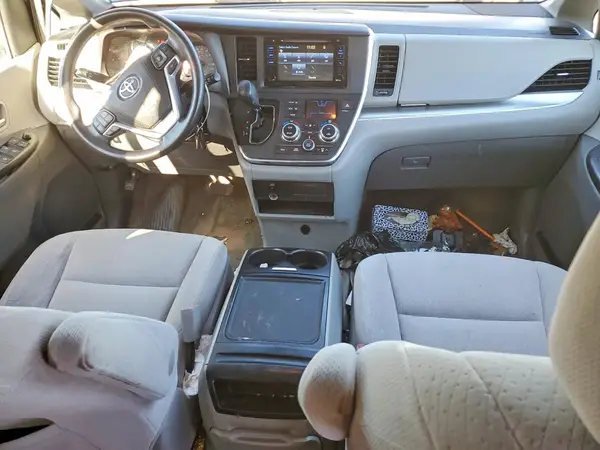 5TDKK3DC5GS750977 2016 TOYOTA SIENNA - Image 8