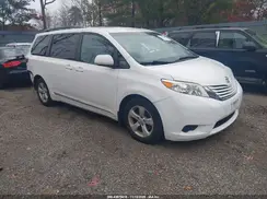 5TDKK3DC5GS752180 2016 TOYOTA SIENNA