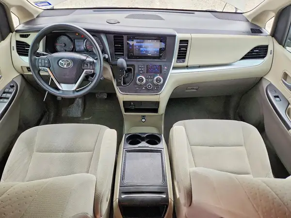 5TDKK3DC5GS752597 2016 TOYOTA SIENNA - Image 8