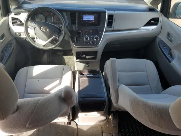 5TDKK3DC5GS755483 2016 TOYOTA SIENNA - Image 8