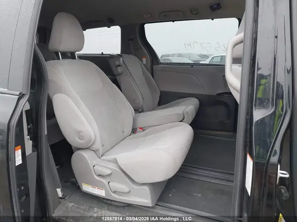 5TDKK3DC6GS693351 2016 TOYOTA SIENNA - Image 8