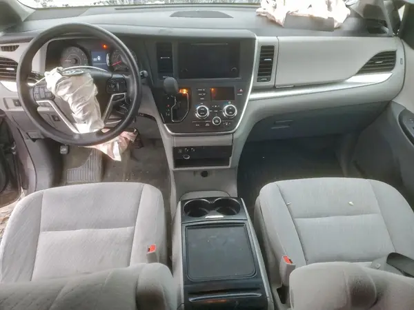 5TDKK3DC6GS697934 2016 TOYOTA SIENNA - Image 8