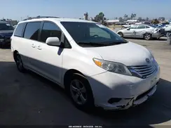 5TDKK3DC6GS700685 2016 TOYOTA SIENNA