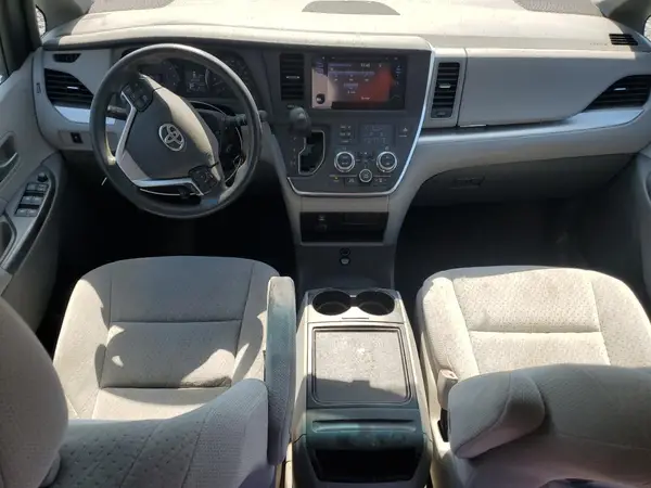 5TDKK3DC6GS710312 2016 TOYOTA SIENNA - Image 8