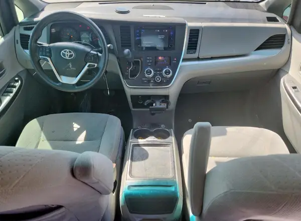 5TDKK3DC6GS711623 2016 TOYOTA SIENNA - Image 8