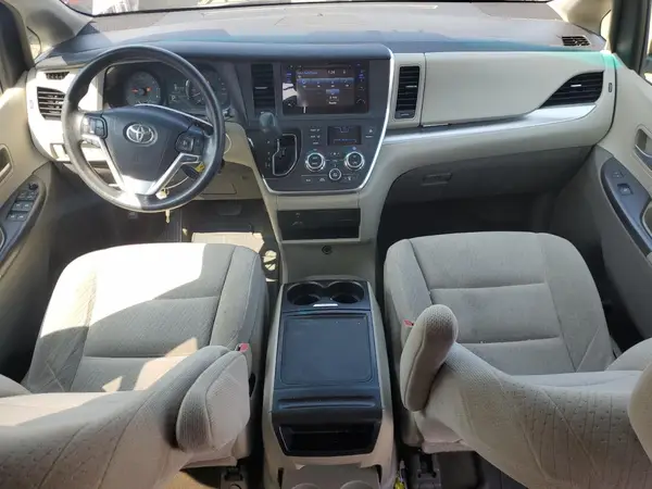 5TDKK3DC6GS717583 2016 TOYOTA SIENNA - Image 8