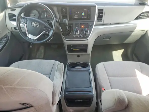 5TDKK3DC6GS719639 2016 TOYOTA SIENNA - Image 8