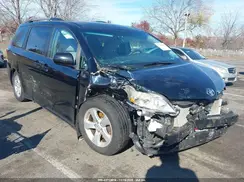 5TDKK3DC6GS725084 2016 TOYOTA SIENNA