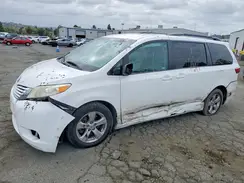 5TDKK3DC6GS727563 2016 TOYOTA SIENNA