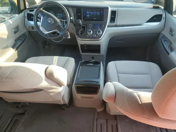 5TDKK3DC6GS727935 2016 TOYOTA SIENNA - Image 8