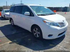 5TDKK3DC6GS732942 2016 TOYOTA SIENNA
