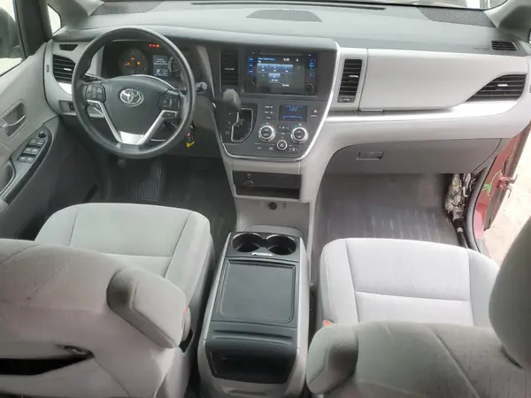 5TDKK3DC6GS762149 2016 TOYOTA SIENNA - Image 8