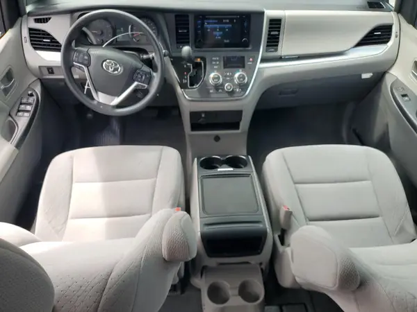 5TDKK3DC6GS765794 2016 TOYOTA SIENNA - Image 8