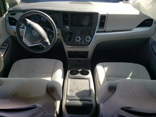 5TDKK3DC7GS691821 2016 TOYOTA SIENNA - Image 8