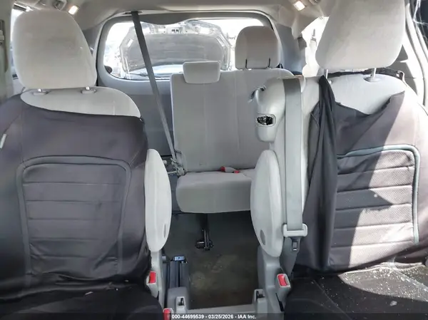 5TDKK3DC7GS694489 2016 TOYOTA SIENNA - Image 8