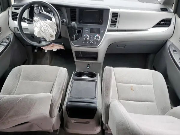 5TDKK3DC7GS698381 2016 TOYOTA SIENNA - Image 8