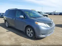 5TDKK3DC7GS705975 2016 TOYOTA SIENNA