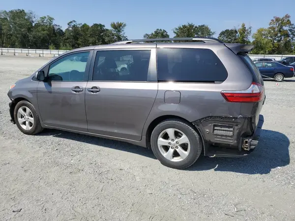 5TDKK3DC7GS706608 2016 TOYOTA SIENNA - Image 2