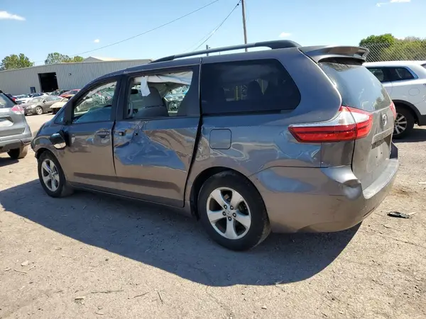 5TDKK3DC7GS707483 2016 TOYOTA SIENNA - Image 2