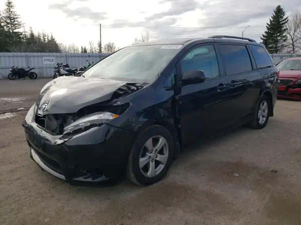 5TDKK3DC7GS712022 2016 TOYOTA SIENNA - Image 1