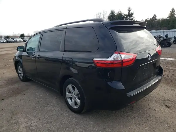 5TDKK3DC7GS712022 2016 TOYOTA SIENNA - Image 2