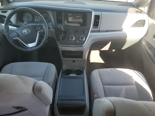 5TDKK3DC7GS713252 2016 TOYOTA SIENNA - Image 8