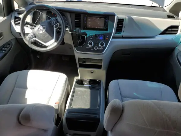 5TDKK3DC7GS723554 2016 TOYOTA SIENNA - Image 8