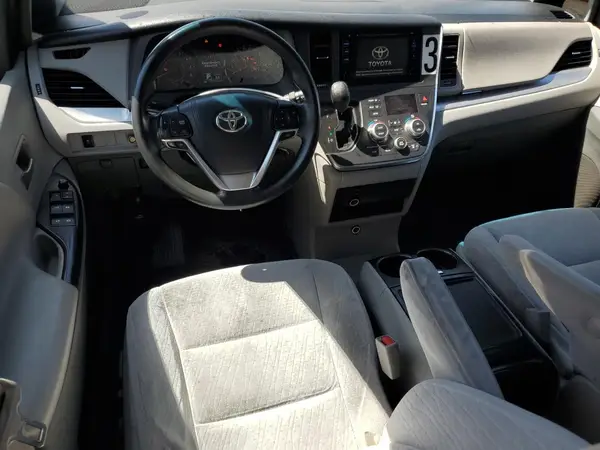5TDKK3DC7GS725224 2016 TOYOTA SIENNA - Image 8